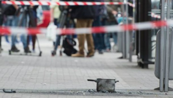 Сильный взрыв прогремел в центре Вроцлава: пакет с гвоздями подложили в автобус