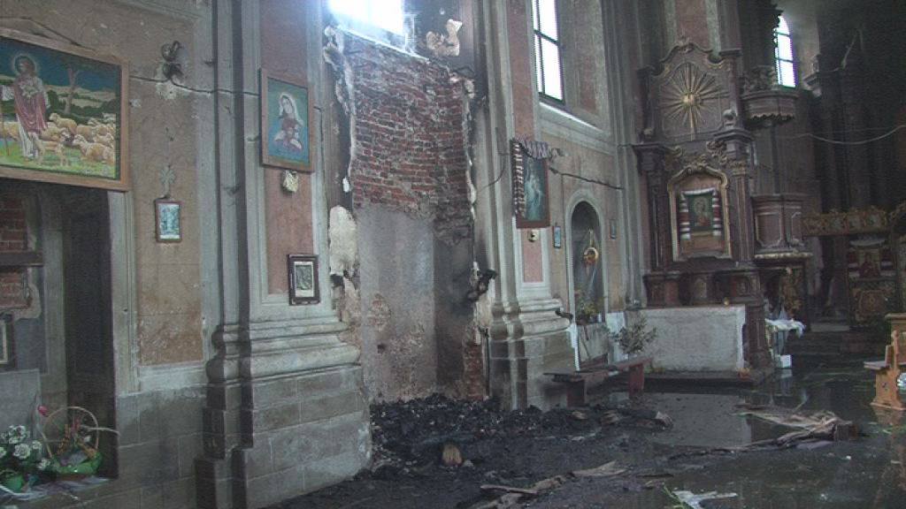 Наслідки пожежі у старовинній церкві на Львівщині (ФОТО, ВІДЕО)