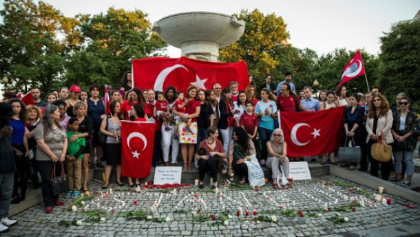 Теракт у Стамбулі: кількість жертв знову збільшилась