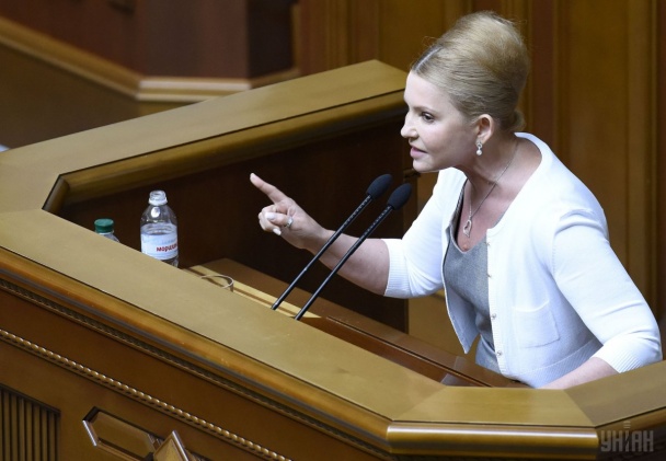 Коли тобі за 50 життя тільки починається: чим шокувала всіх Тимошенко окрім відсутності своєї фірмової коси (ФОТО)