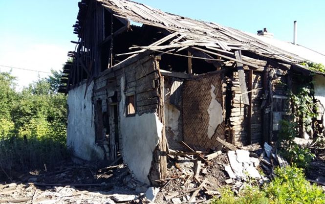 У Торецьку бойовики обстріляли будинки мирних жителів