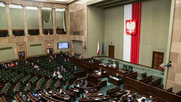 Несподіване загострення: Сенат Польщі вимагає визнати Волинську трагедію “геноцидом”