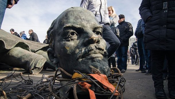 В Україні ще досі стоять тисячі пам’ятників Леніну, — Кириленко
