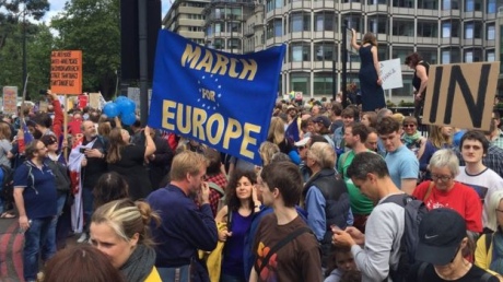 Марш за Європу: у Лондоні тисячі людей протестують проти виходу з ЄС
