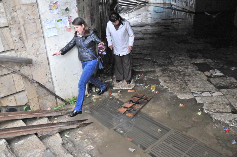 Замість зруйнованого підземного переходу на вул. Стрийській облаштують наземні (фото)