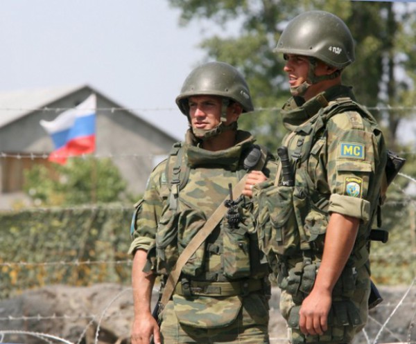 Військові РФ на Донбасі застрелили свого командира