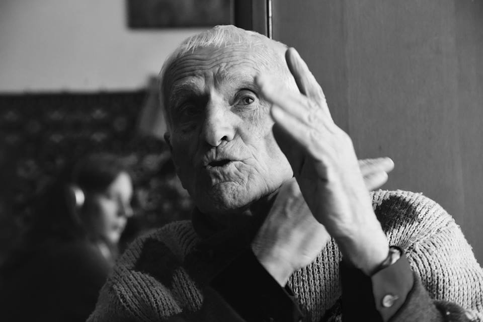 Як німецький журналіст підтримує пенсіонерів у Львові (фото)