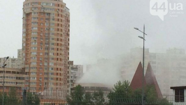 ТЕРМІНОВО! У Дарницькому районі столиці пролунав вибух (ФОТО)