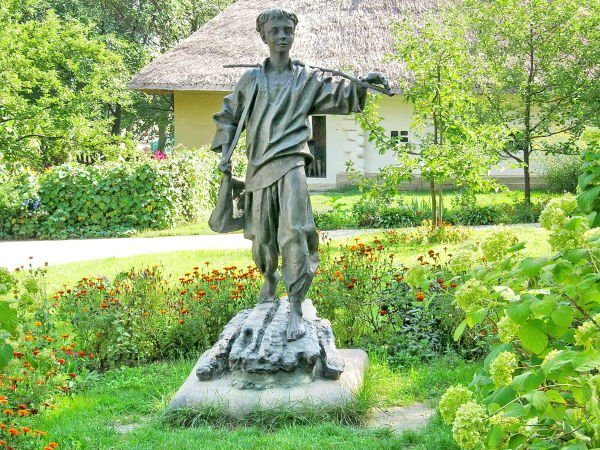 На Черкащині викрали бронзовий пам’ятник Шевченку
