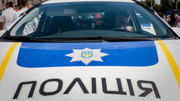 Ефектне затримання у Миколаєві: поліція використовувала лайку та зброю (ВІДЕО +18)