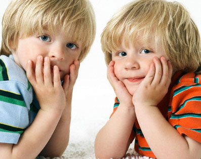Важкохворим діткам-близнюкам потрібна ваша допомога
