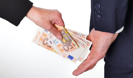 Прикордонники відмовилися від хабара у розмірі 1 тисячі євро