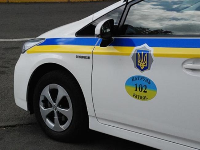 Українським водіям заборонили виходити з машини  в присутності поліцейських