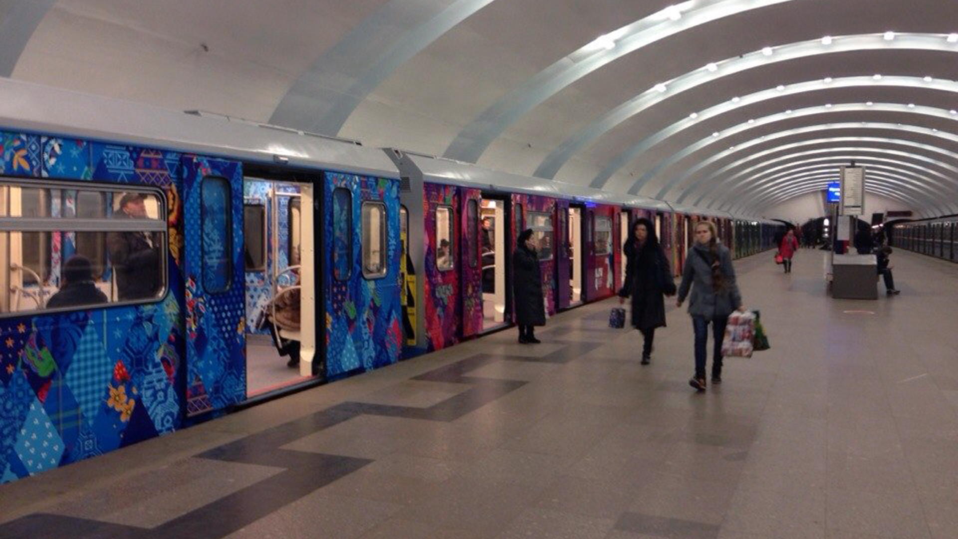 Хлопець вчинив самогубство в київському метро