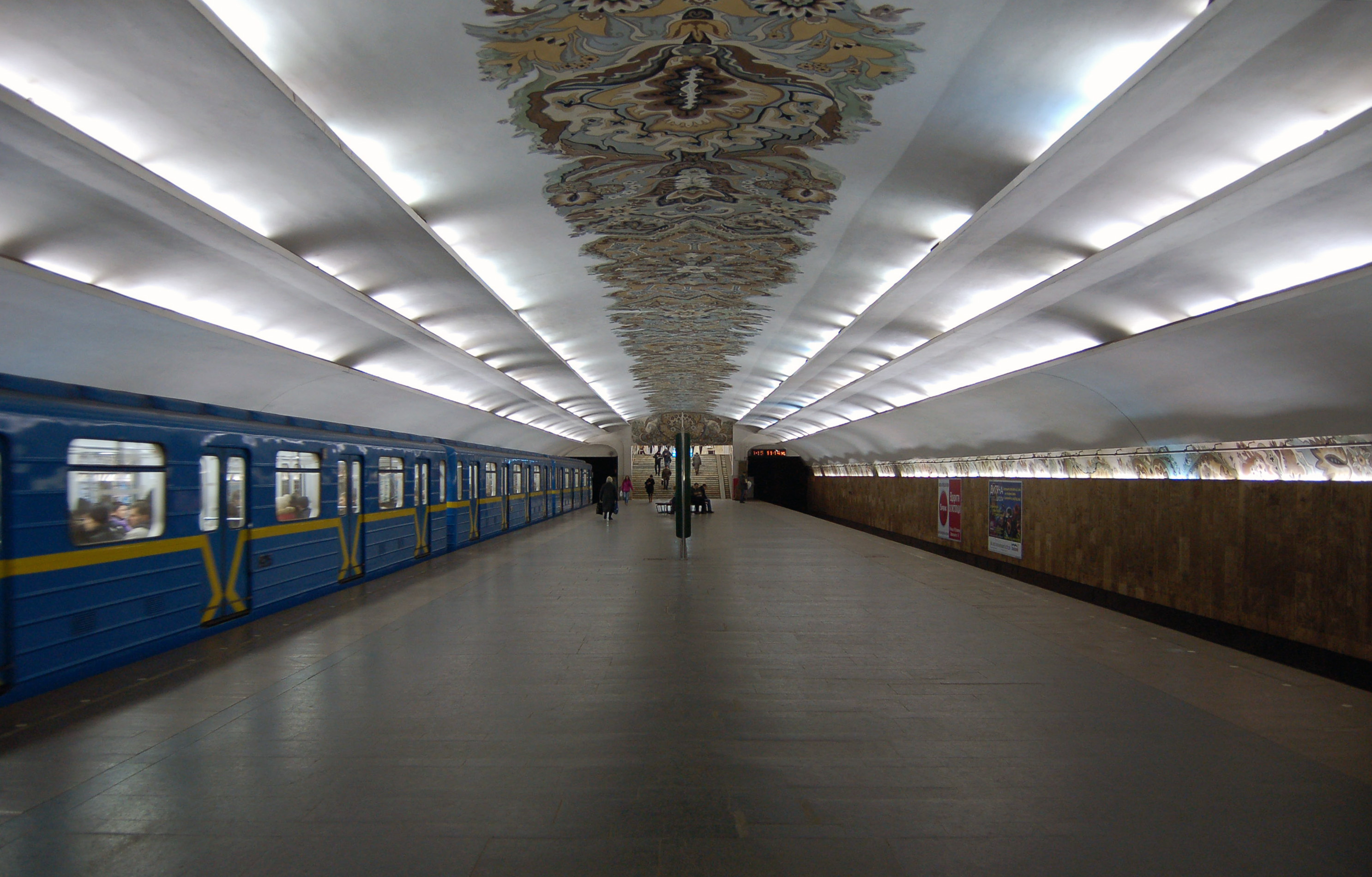 Київський метрополітен підозрюють в “вентиляторному” відкаті