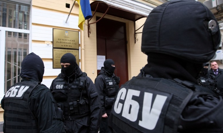 СБУ: У Київській області діяла майстерня з виготовлення фальшивих документів