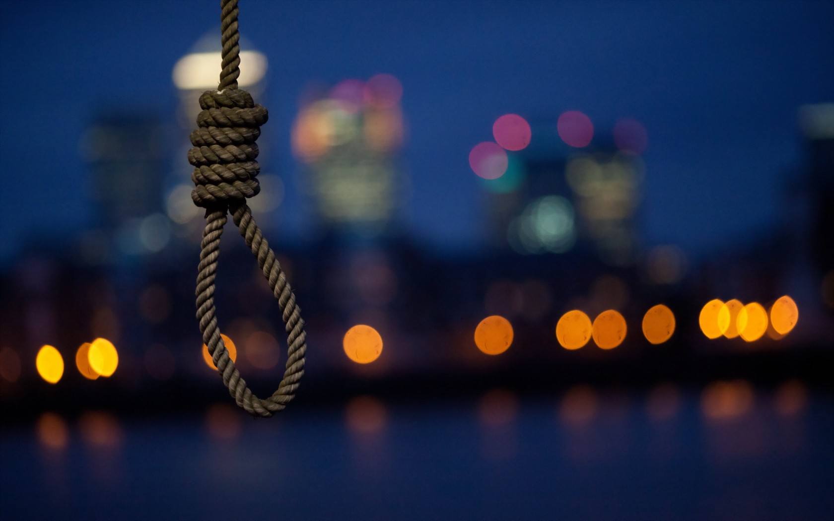 На Херсонщині дівчинка-підліток вчинила самогубство