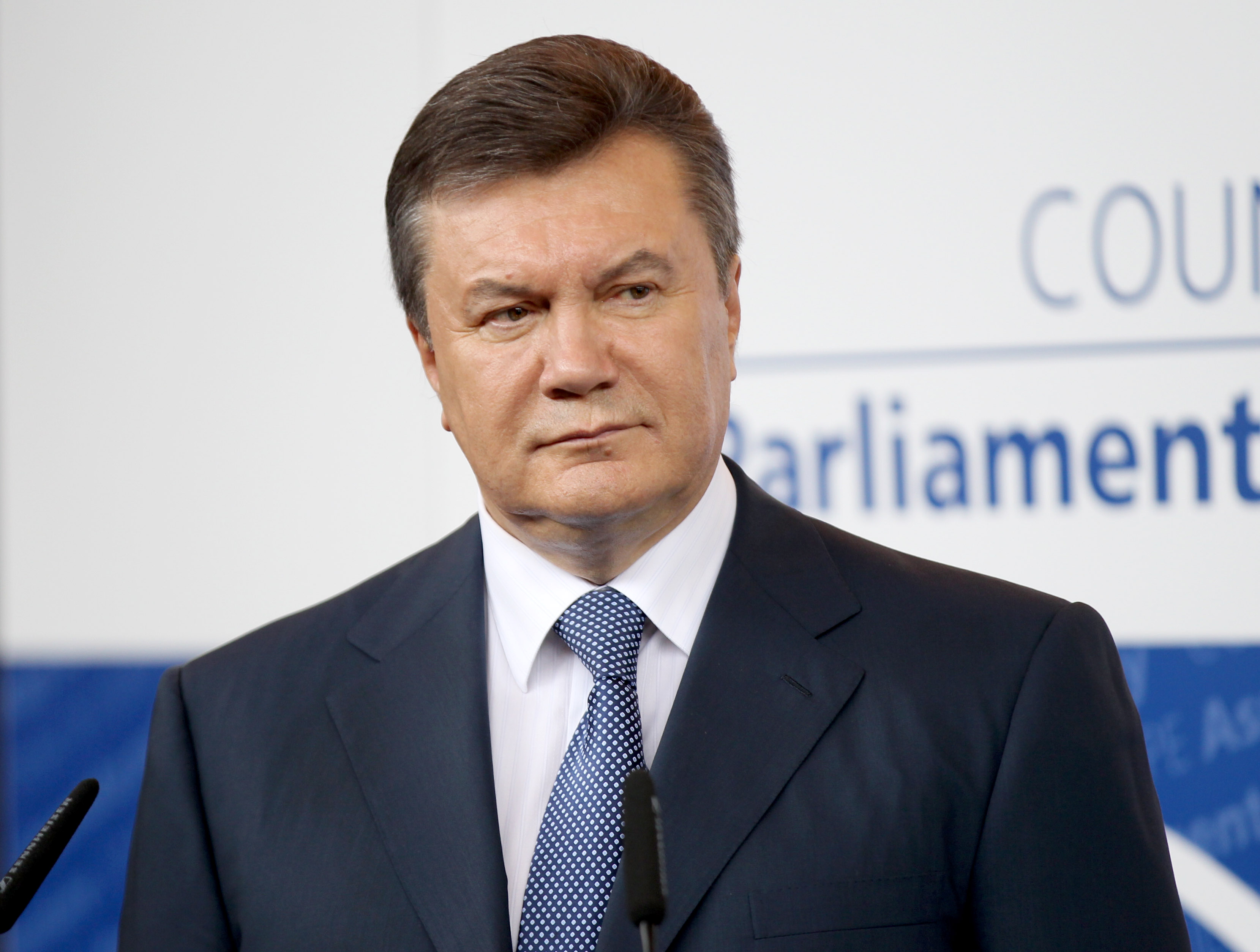 Суд призначив відеодопит Януковича на п’ятницю