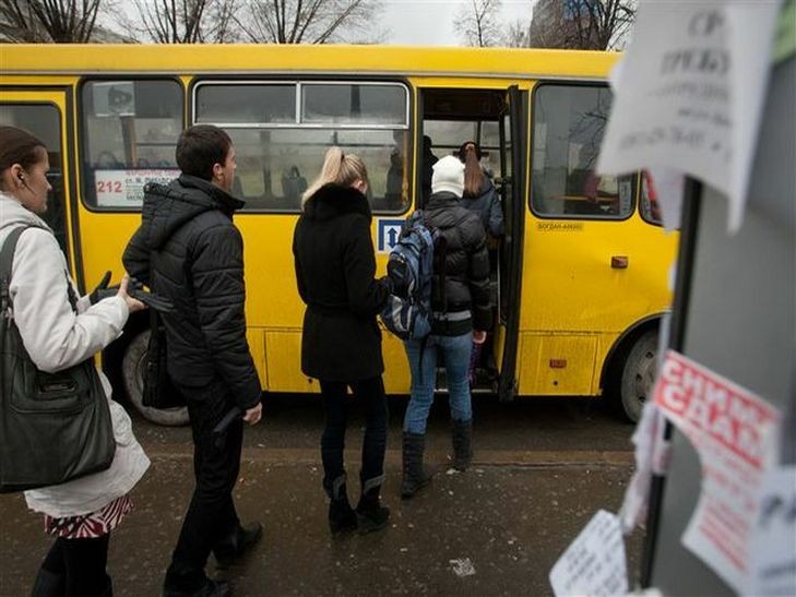 Ну взагалі обнагліли: українцям піднімуть ціну на проїзд