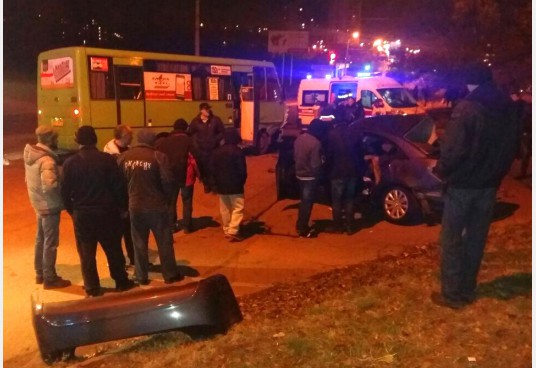 Страшна ДТП з “маршруткою” у Харкові: багато загиблих