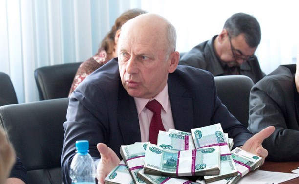 Український прокурор купив малолітньому сину подарунок на 2 мільйони – те, що він купив шокує