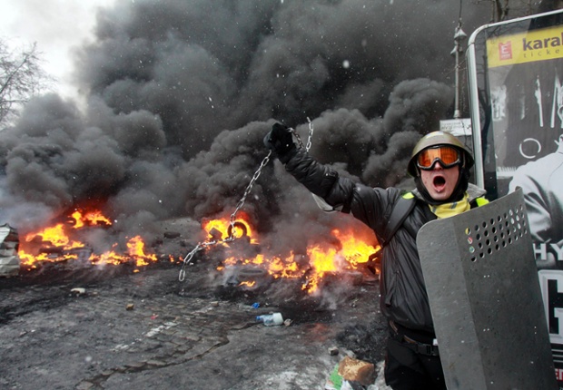 Майданівці  влаштували моторошну пожежу в Києві (фото)