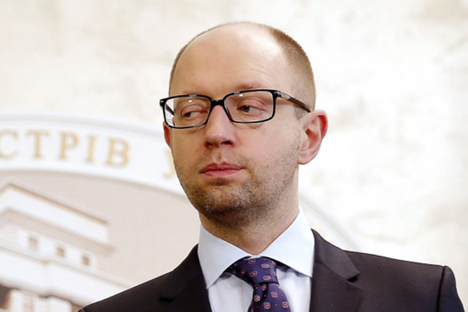 Автор заяв про вілли Яценюка вибачився перед екс-прем’єром