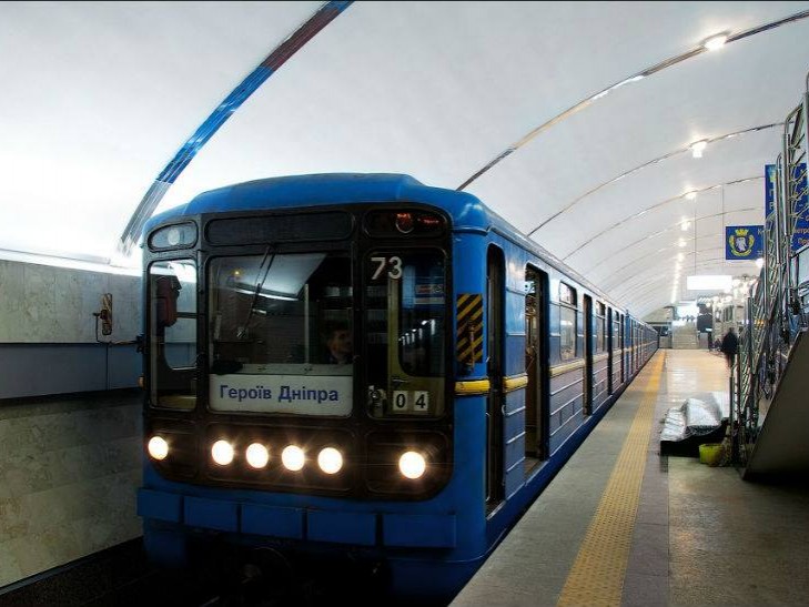 Мережу сколихнуло звернення до пасажирів машиніста київського метро. Його слова змушують задуматися