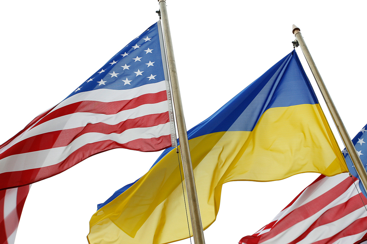 Обама підписав оборонний бюджет США із $350 млн допомоги Україні