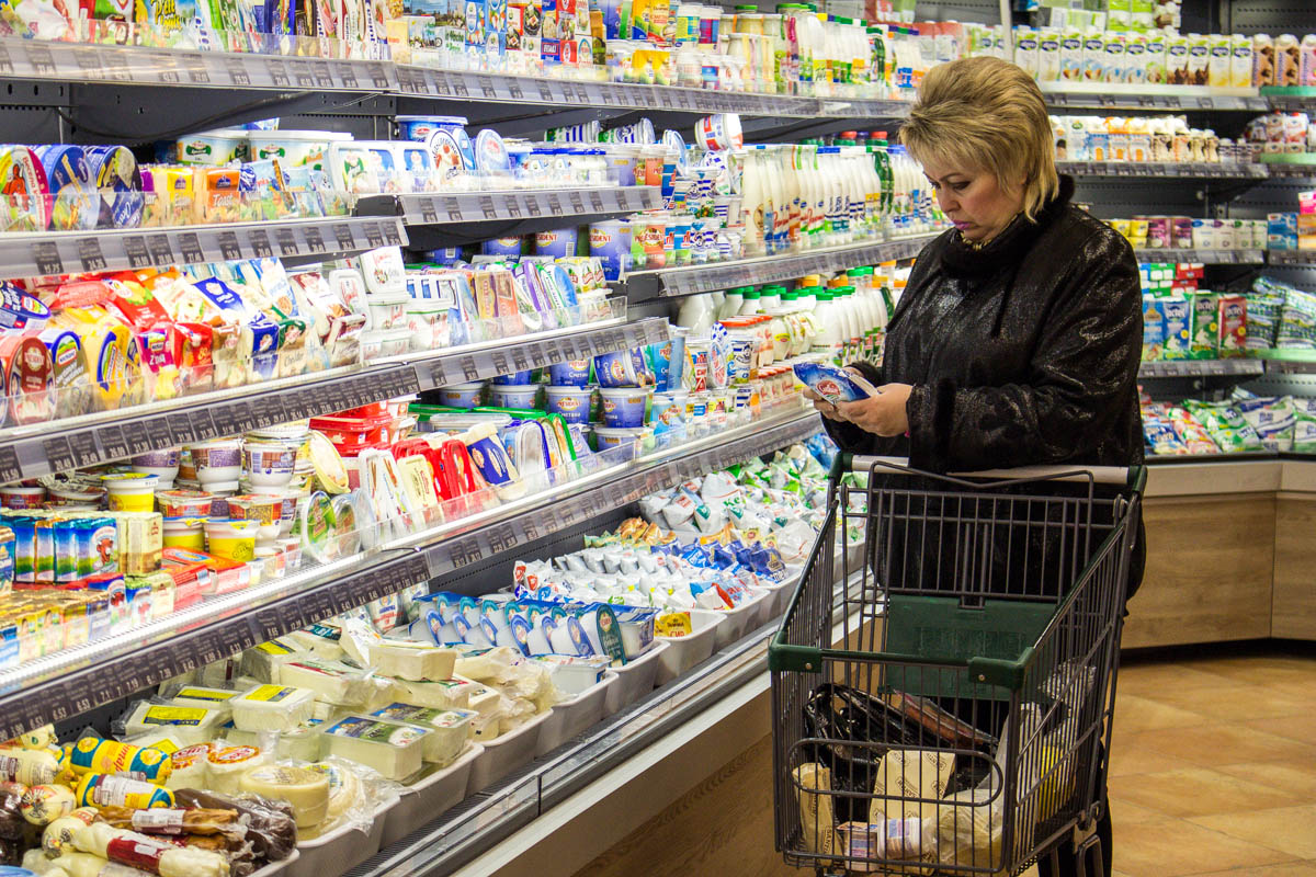 Там всередині трупи: як отруює людей найбільша мережа українських супермаркетів