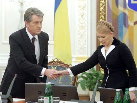 Тарифи і газ. Хто допоміг Росії: Тимошенко чи Ющенко?