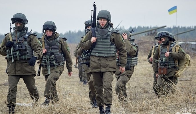 Муженко назвав критерії оцінки українських воїнів