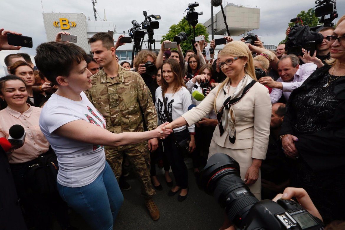 Тимошенко зробила гучну заяву щодо Савченко: їй тут не місце