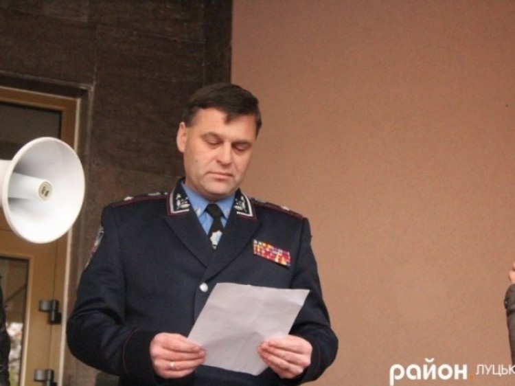 Як начальник волинської поліції після 11 днів у Донбасі записався до учасників АТО. Герой чи навпаки?
