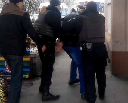 У Херсоні поліція затримала паліїв квартири міського голови