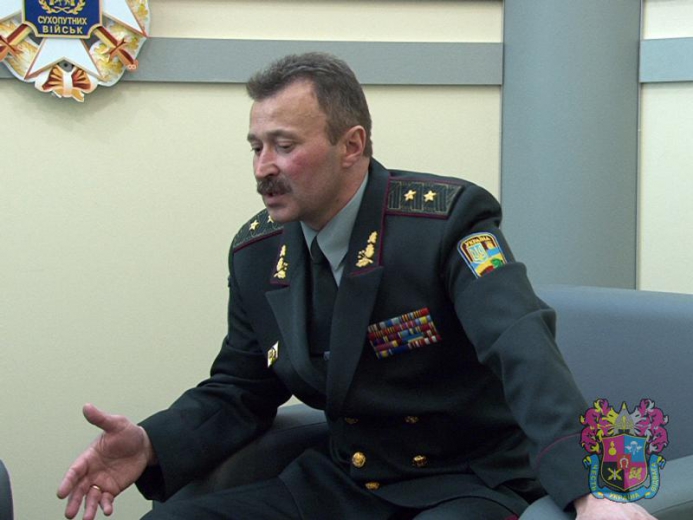 “Вирішити конфлікт на Донбасі можна було ще у 2014 році, однак багато політиків були зацікавлені у тому, щоб війна тривала” – генерал Збройних сил України
