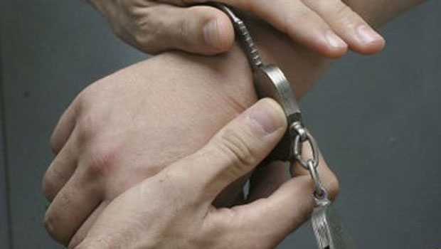 “Неправильні” селфі: жінку заарештували за непристойні світлини (ВІДЕО, ФОТО)