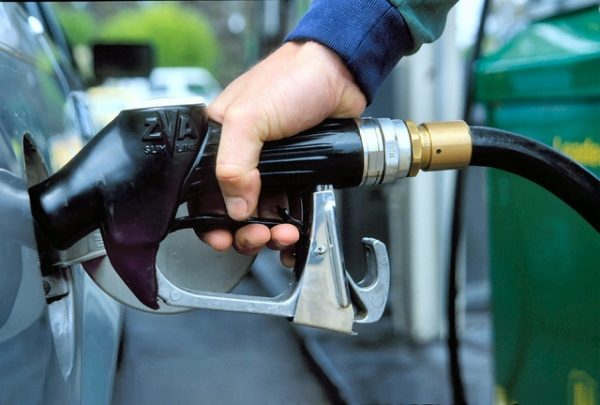 Куди вже далі: найближчими днями буде різке підняття цін на бензин