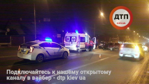 Моторошна ДТП на Тернопільщині: постраждало понад десяток людей