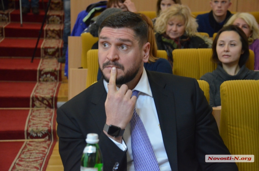 Нікуди він не дінеться: миколаївського губернатора Савченко, який нещодавно вляпався в скандал, залишили на посаді