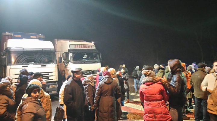 Львів протестує: жителі Рясного вийшли на акцію проти «сміттєвої ухвали» 