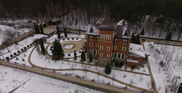 Український депутат живе на широку ногу: ніколи не відгадаєте чий це будинок (відео,фото)