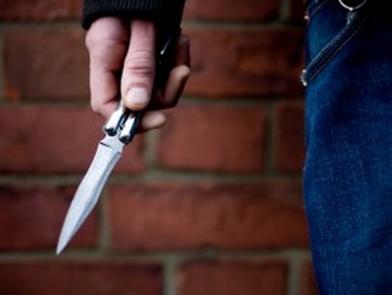 Різанина у центрі Львова: 27-річний чоловік накинувся з ножем на юнака та понівечив його
