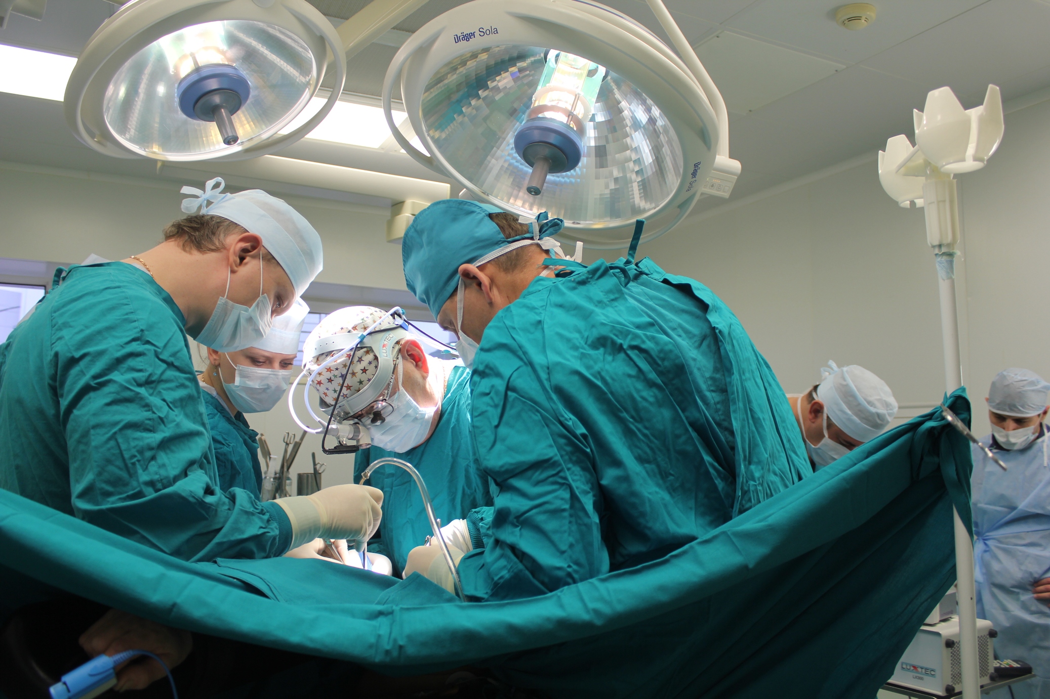Це просто диво: на Львівщині медики зробили унікальну операцію хлопцю з пробитим серцем. Після такого ніхто не виживає (ВІДЕО)