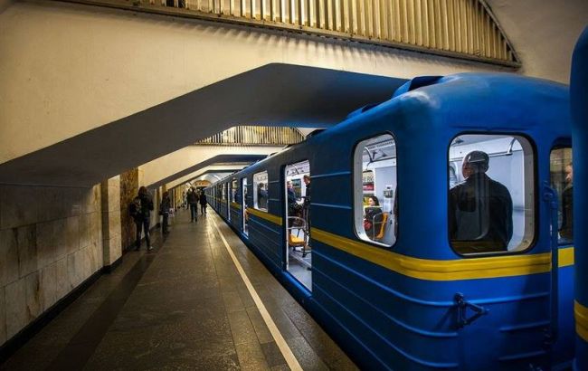 Раптова смерть у київському метро сколихнула всю Україну! (ВІДЕО)