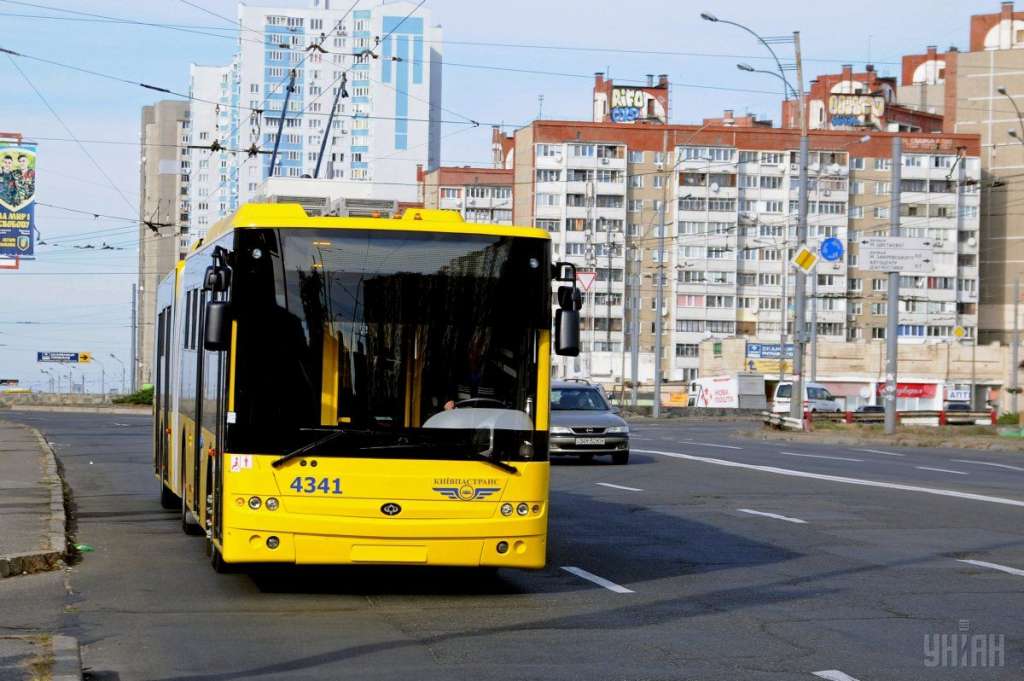 В Україні відсьогодні набув чинності закон про громадський транспорт. Дізнайтесь приголомшливі деталі, щоб не попасти в халепу!