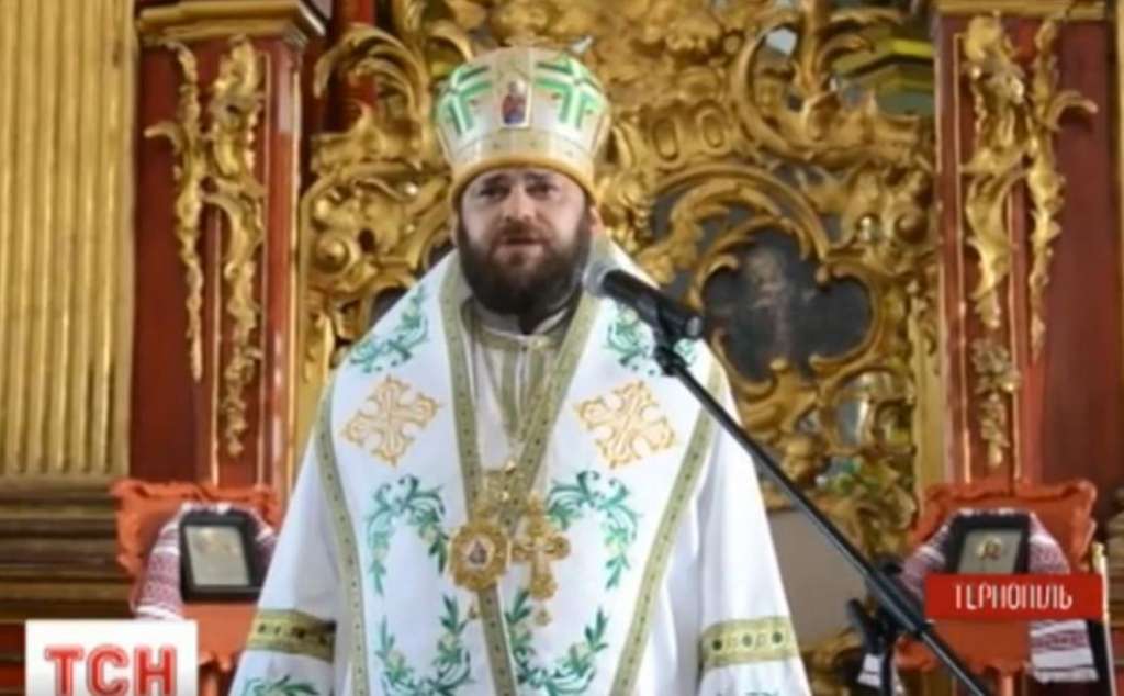 “Погуляв з дівчатами – отримав нову посаду”: Скандальний Архієпископ з Тернополя очолив цілу єпархію