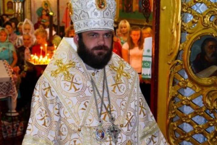 Скандальний архієпископ продав монастир… Віряни не можуть стримати обурення