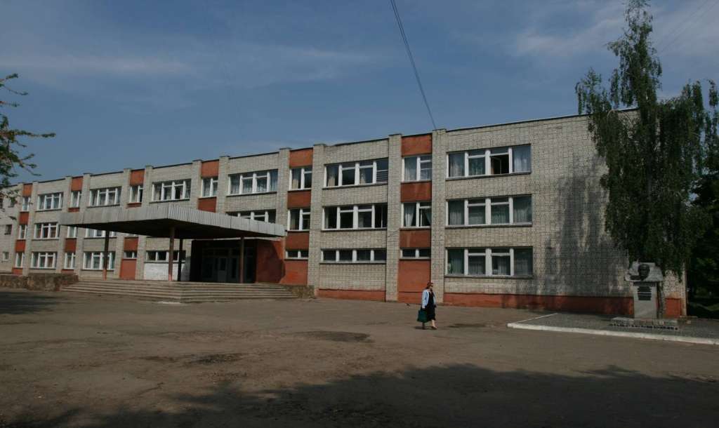 Будьте обережними!!! У Львові на території школи виявили небезпечну знахідку