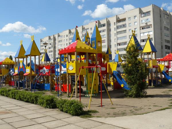 Жахлива знахідка: у Львові на дитячому майданчику знайшли труп чоловіка
